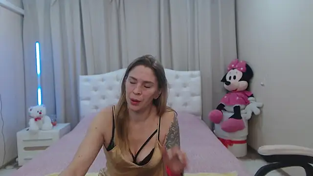 TessaDaybreak online show from March 20, 8:08 am