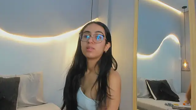 lucelly 15 online show from October 31, 11:44 am