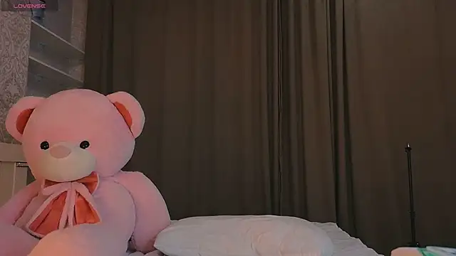 Demonic Angel  online show from January 9, 1:14 pm