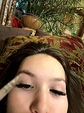 Snapshot of -Amora chatting on November 20, 12:16 pm -Amora online show from November 20, 12:16 pm