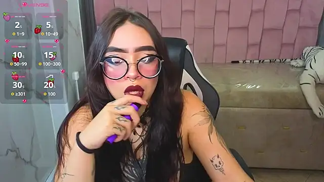 Snapshot of Anni_acker_b chatting on November 27, 3:30 am Anni acker b online show from November 27, 3:30 am