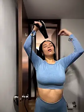 Naatalia online show from March 27, 5:12 pm