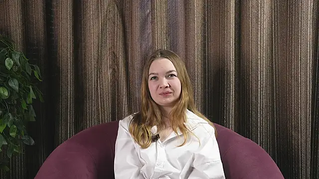 Snapshot of GeorginaCleverley chatting on February 13, 7:35 am GeorginaCleverley online show from February 13, 7:35 am