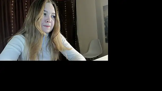 Snapshot of GeorginaCleverley chatting on March 2, 9:10 am GeorginaCleverley online show from March 2, 9:10 am