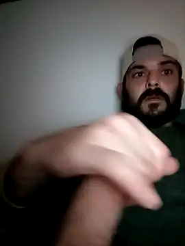 Snapshot of Duhon2317 chatting on February 13, 10:17 pm Duhon2317 online show from February 13, 10:17 pm