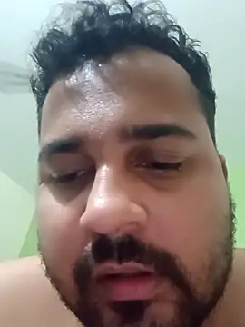 Snapshot of susthovai chatting on October 18, 5:46 pm susthovai online show from October 18, 5:46 pm