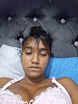 indianpink lips online show from April 4, 4:37 pm