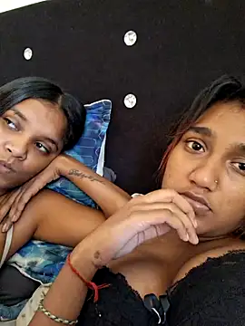 indianpink lips online show from July 12, 8:05 am