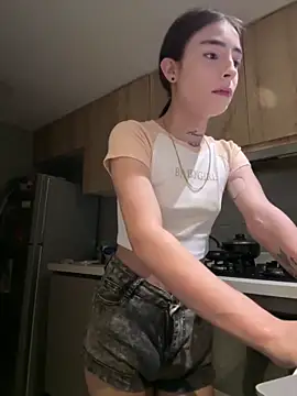 Snapshot of candycami19 chatting on March 15, 5:19 am candycami19 online show from March 15, 5:19 am