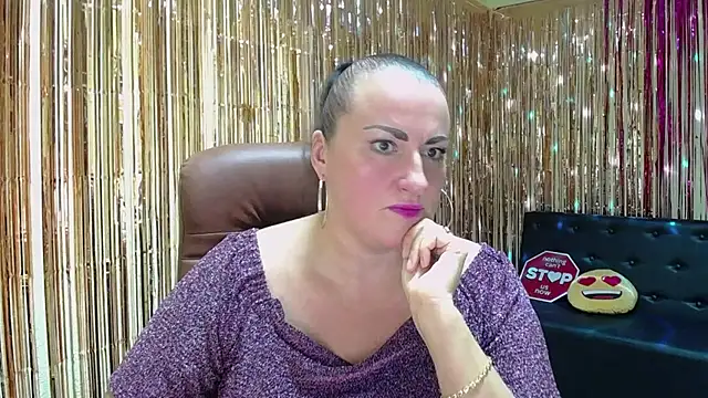 DianaMGG online show from October 5, 5:22 pm