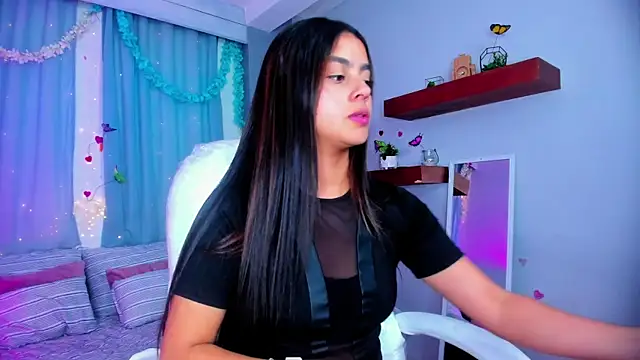 Snapshot of Bella_walker_ chatting on November 24, 9:36 pm Bella walker online show from November 24, 9:36 pm