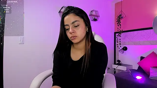 Bella walker  online show from March 9, 8:02 pm