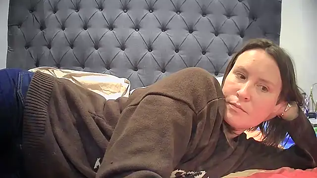 eatmypie69 online show from February 22, 7:23 pm