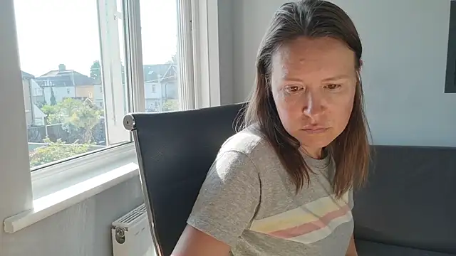eatmypie69 online show from July 8, 7:24 am