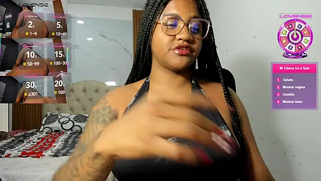Snapshot of ZahraRose chatting on June 19, 8:56 pm ZahraRose online show from June 19, 8:56 pm