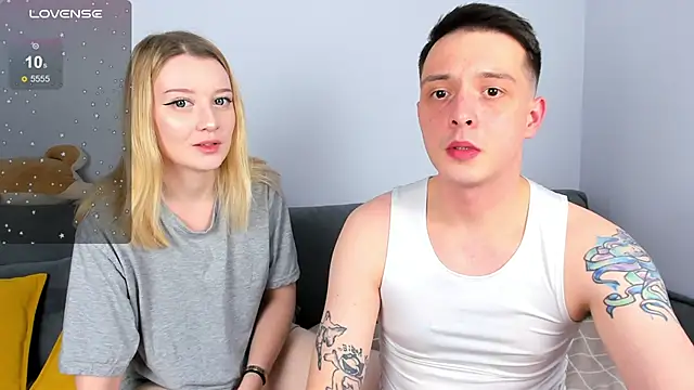 Snapshot of OnePunchGirl chatting on September 10, 9:37 pm OnePunchGirl online show from September 10, 9:37 pm