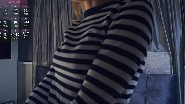 Snapshot of DaisyBelding chatting on March 9, 4:44 pm DaisyBelding online show from March 9, 4:44 pm