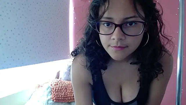 Snapshot of morahaze chatting on January 6, 7:35 pm morahaze online show from January 6, 7:35 pm