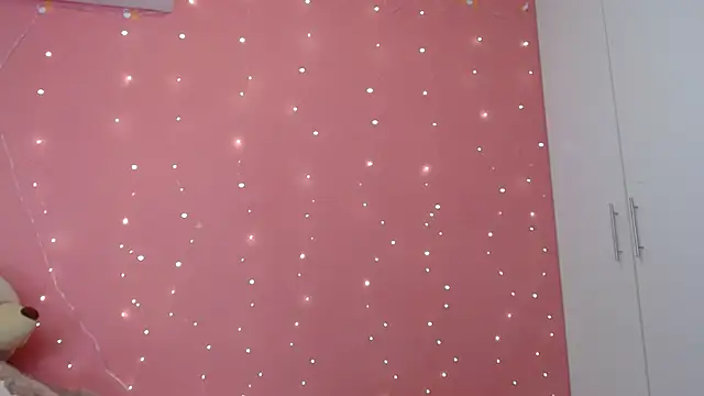 Snapshot of morahaze chatting on January 22, 1:42 am morahaze online show from January 22, 1:42 am