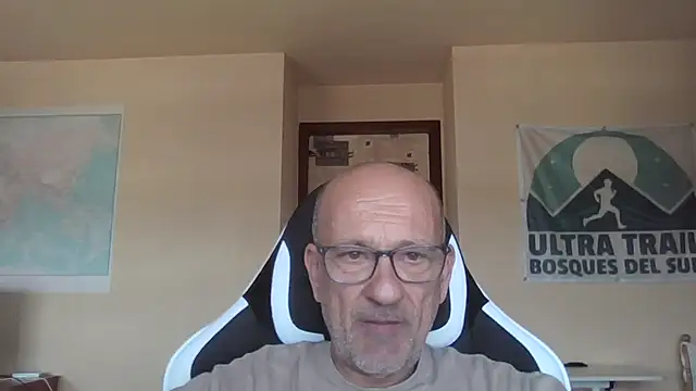 llopaco online show from April 9, 11:59 am