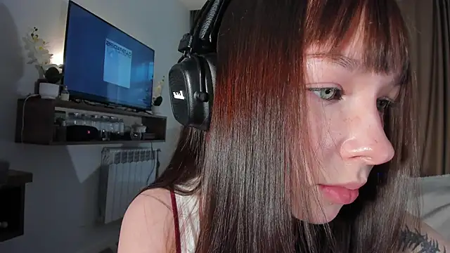 Sindy Juxx online show from April 18, 4:49 am