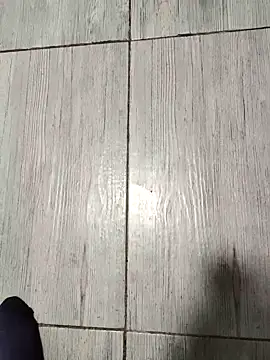 Snapshot of Loly2025 chatting on March 5, 7:49 pm Loly2025 online show from March 5, 7:49 pm