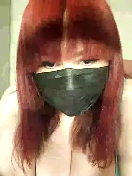 Snapshot of Loly2025 chatting on March 23, 12:58 am Loly2025 online show from March 23, 12:58 am