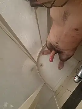 Snapshot of Lezoz_ chatting on October 28, 6:21 pm Lezoz online show from October 28, 6:21 pm