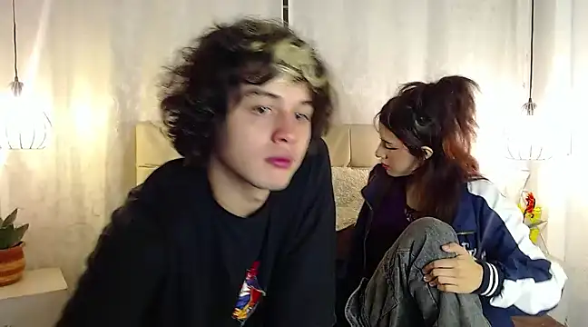 Snapshot of fyreandfox_ chatting on March 5, 7:27 pm fyreandfox online show from March 5, 7:27 pm