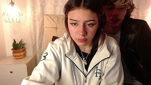 Snapshot of fyreandfox_ chatting on March 20, 7:35 pm fyreandfox online show from March 20, 7:35 pm