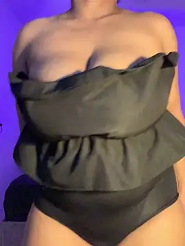 Dahiana Giil online show from April 14, 5:24 am