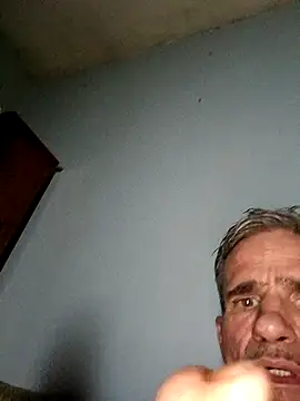 Snapshot of Billgreen69 chatting on November 8, 8:14 am Billgreen69 online show from November 8, 8:14 am