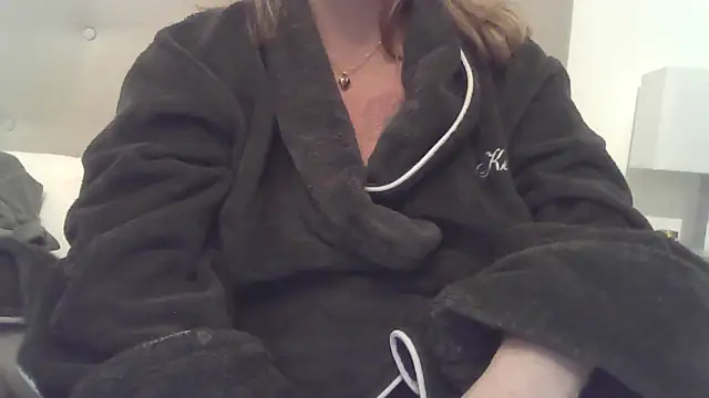 sizha6 online show from November 28, 9:45 am