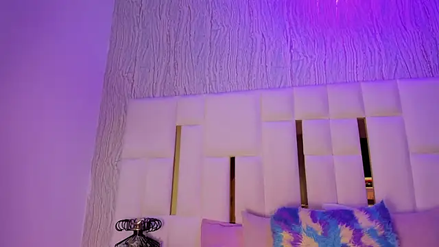 hillary uckerman  online show from April 17, 10:07 am