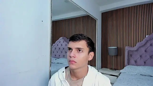 JacobRoberts1 online show from September 20, 1:56 pm