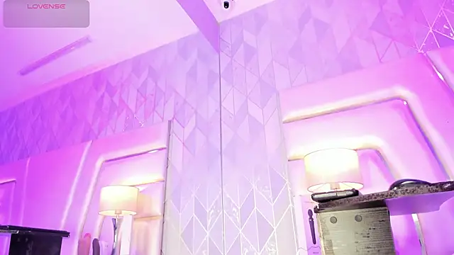 AnahisBennett online show from February 26, 4:22 am