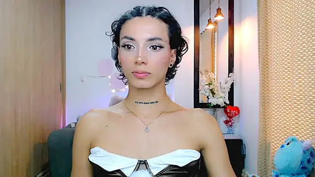 Snapshot of nilam_valker chatting on March 6, 8:37 pm nilam valker online show from March 6, 8:37 pm