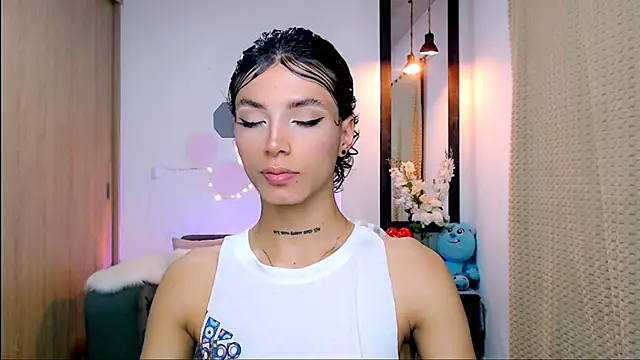 Snapshot of nilam_valker chatting on March 21, 2:50 am nilam valker online show from March 21, 2:50 am