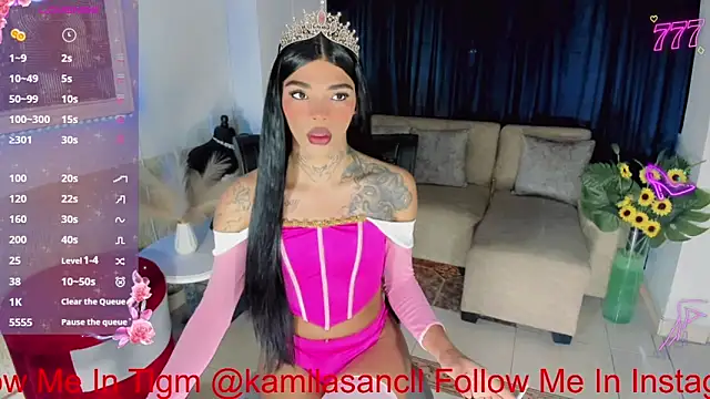 Snapshot of cherry_crushx chatting on May 6, 6:30 am cherry crushx online show from May 6, 6:30 am