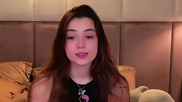 Alice Deleon online show from September 21, 9:00 am