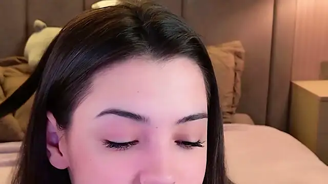 Alice Deleon online show from November 8, 10:48 am