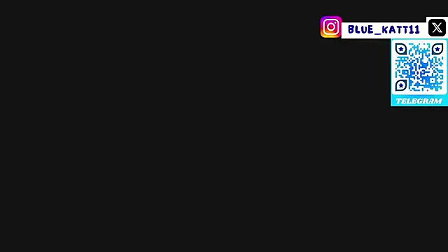 Snapshot of blue_katt chatting on May 5, 4:42 am blue katt online show from May 5, 4:42 am