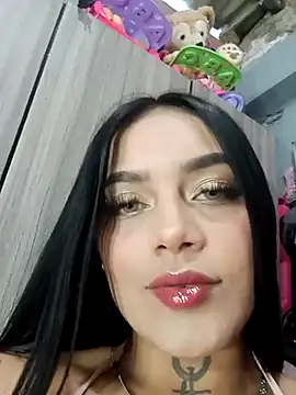 Snapshot of Emily_sharlot chatting on March 20, 11:05 am Emily sharlot online show from March 20, 11:05 am