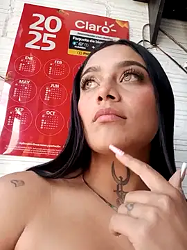 Snapshot of Emily_sharlot chatting on March 20, 7:25 pm Emily sharlot online show from March 20, 7:25 pm