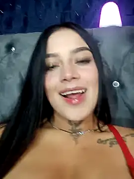 Snapshot of Emily_sharlot chatting on March 22, 6:14 pm Emily sharlot online show from March 22, 6:14 pm