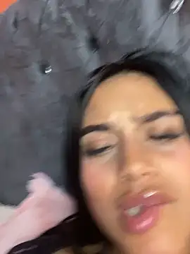 Emily sharlot online show from December 20, 11:39 am