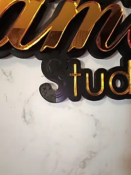 EmmaSulivan online show from April 8, 12:16 pm