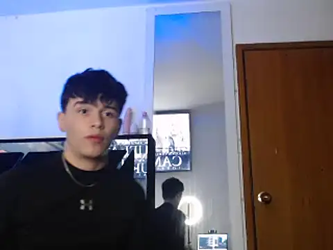 Snapshot of Smith_boy_25 chatting on February 21, 1:22 am Smith boy 25 online show from February 21, 1:22 am