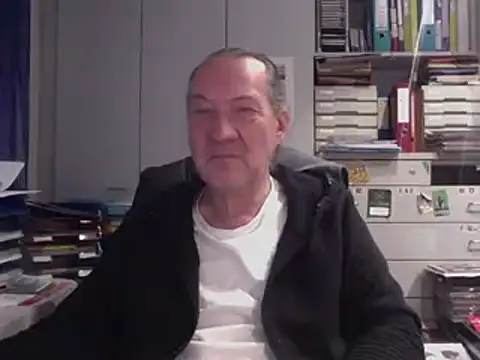 Snapshot of HMStraps01 chatting on November 21, 12:48 pm HMStraps01 online show from November 21, 12:48 pm