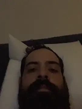 guccititi online show from December 17, 4:18 am